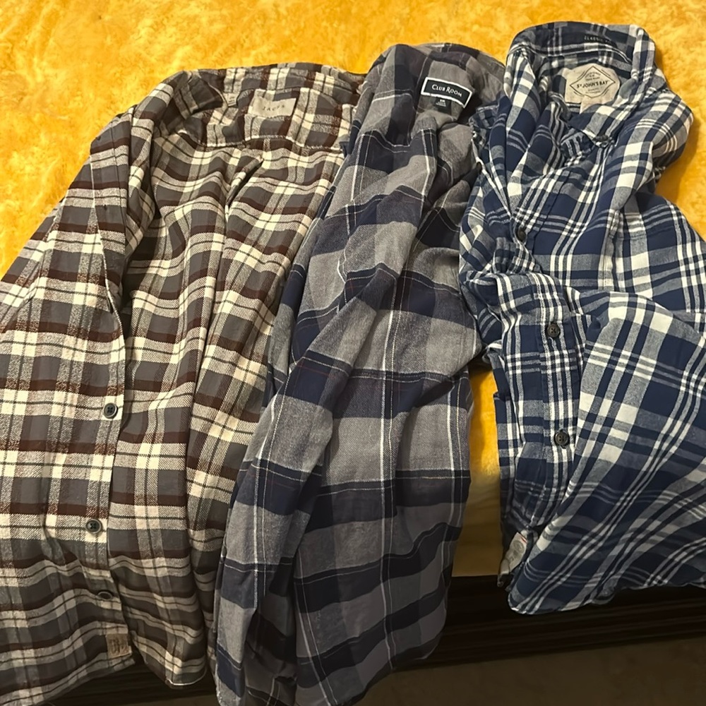 3 Men’s long sleeve flannel shirts, size extra large